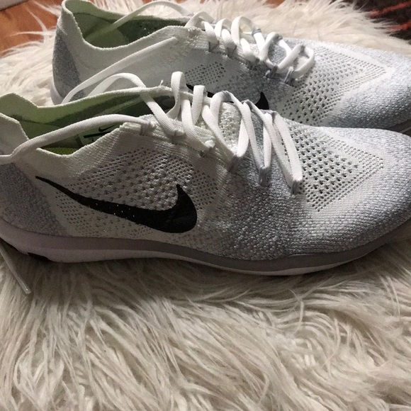 Nike Shoes - 🌹💕Brand new Nike Training